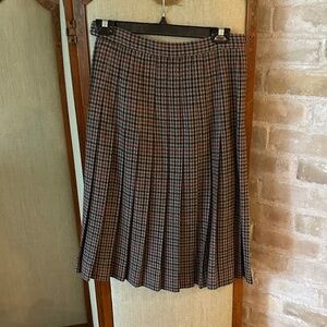 Vintage Country Shop at Marshall Field’s wool Plaid Pleated Skirt from 1980’s